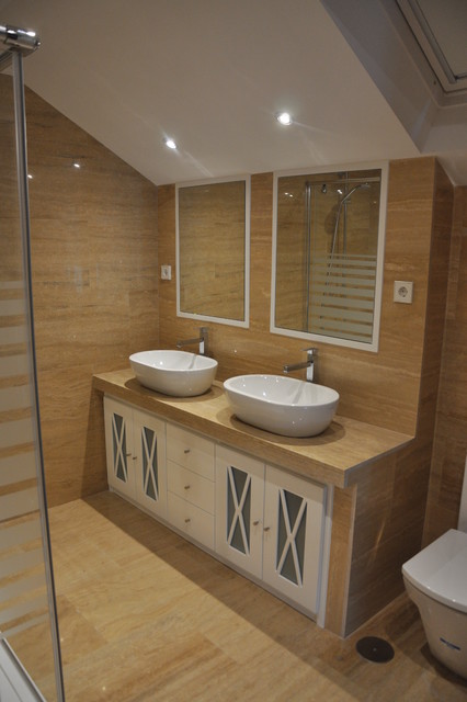 Mueble de lavabo a medida de mármol travertino. - Clásico renovado - Cuarto  de baño - Madrid - de Unitec renovación de construcciones sl | Houzz