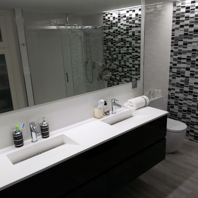 Reforma de cuarto de baño en blanco y Negro - Moderno - Cuarto de baño -  Otras zonas - de Cerámicas Santa Cruz | Houzz