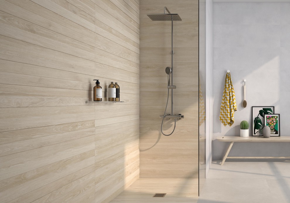 Свежая идея для дизайна: ванная комната в стиле модернизм с зеркалом с подсветкой - отличное фото интерьера