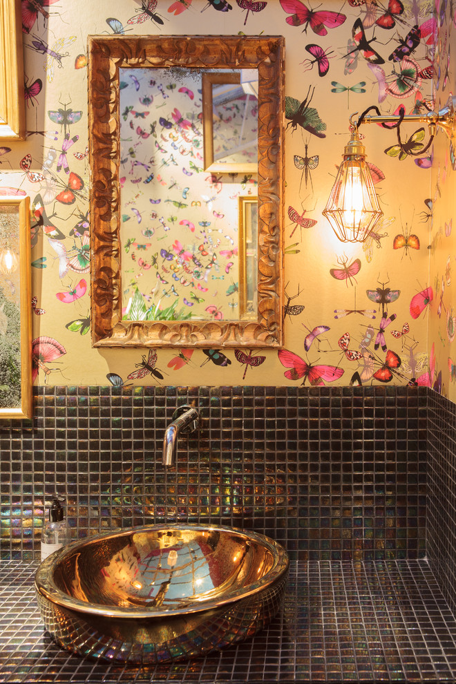 Источник вдохновения для домашнего уюта: главная ванная комната в стиле ретро с плиткой мозаикой, полом из мозаичной плитки, серым полом и серой столешницей
