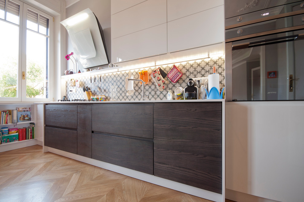 Inspiration for a contemporary kitchen in Milan.