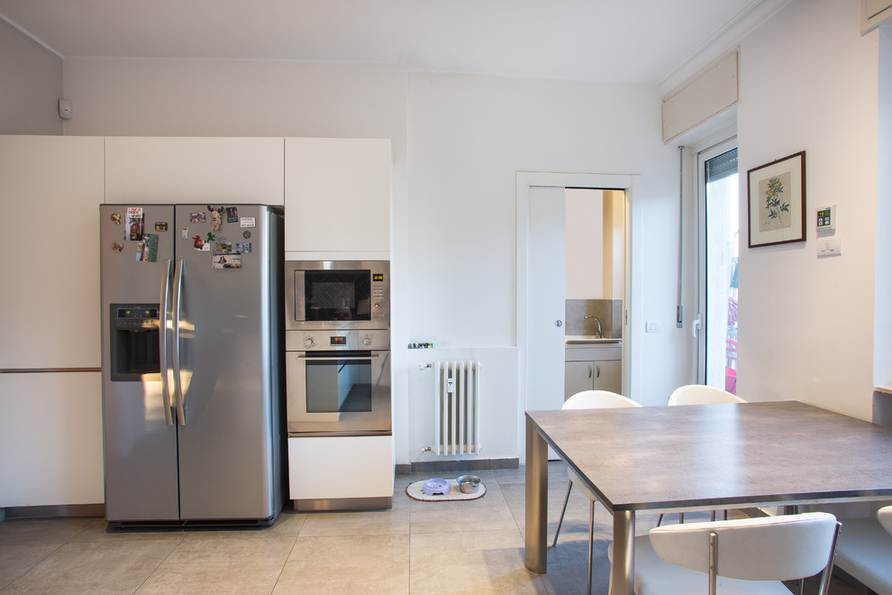 cucina con balcone - Modern - Kitchen - Milan - by Luisa Omodei Zorini ...