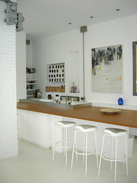 Contemporary kitchen in Rome.