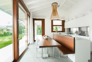 Foto: Cucina Minimal con Isola Bar - Foto3 De Arredare Oggi - Interior  Design Studio #41084 - Habitissimo