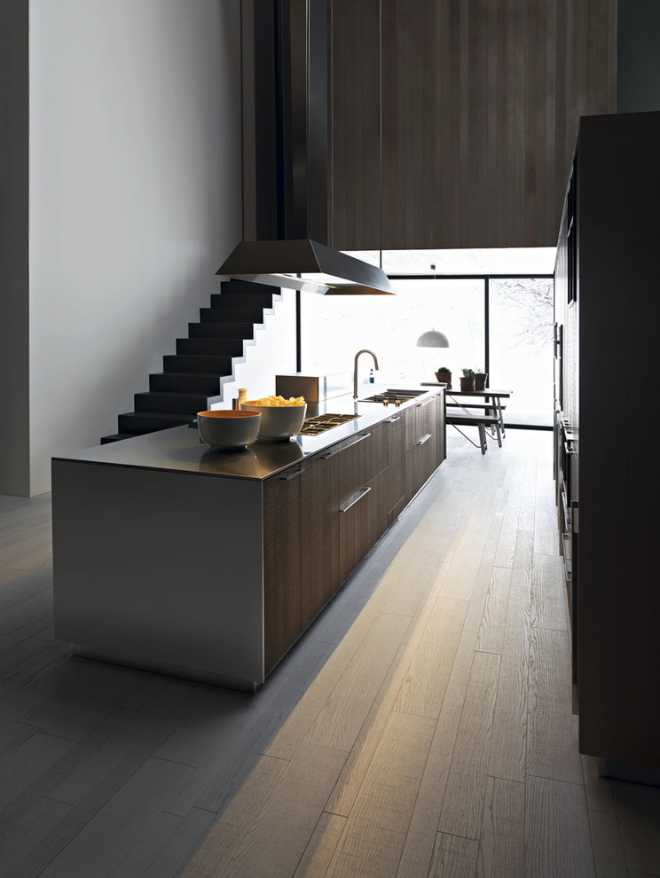 Inspiration for a modern kitchen in Venice.