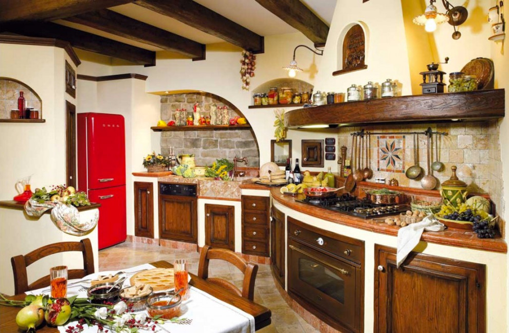 Design ideas for a rural kitchen in Turin.