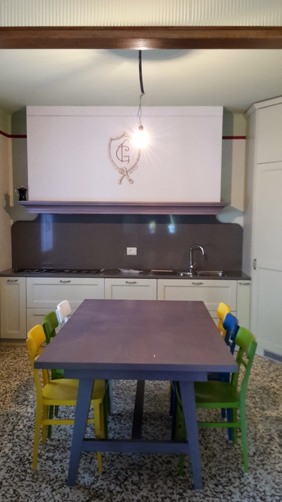 Photo of a modern kitchen in Milan.