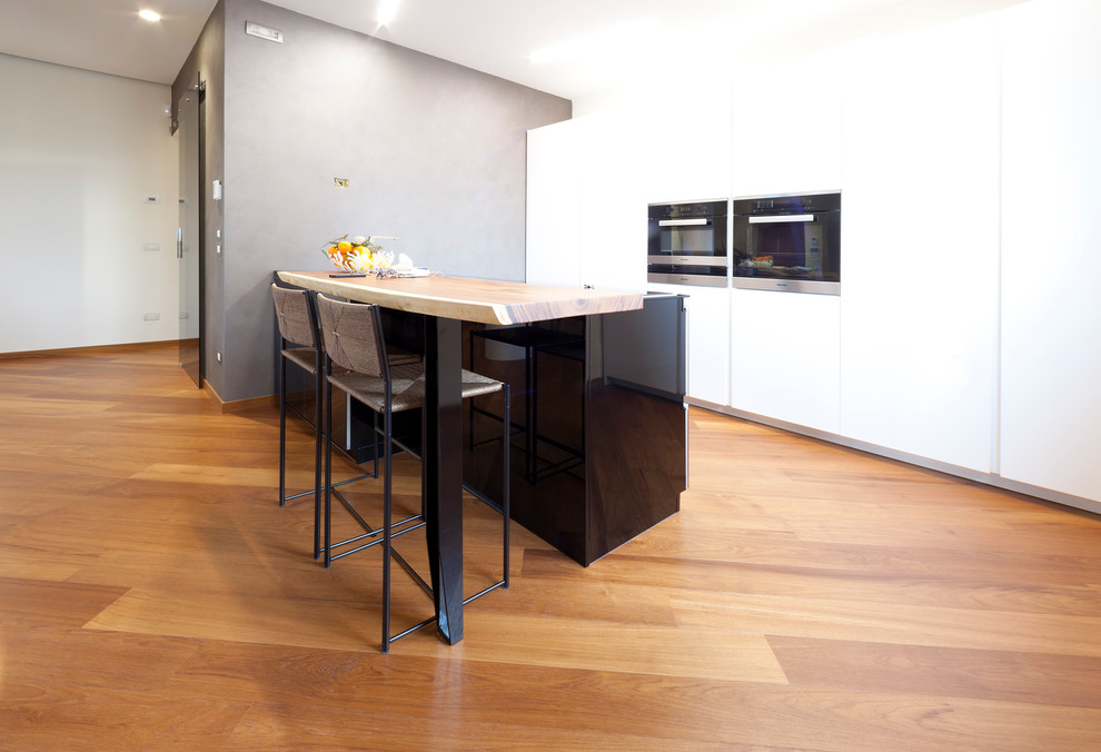 COSTWAY Specchio Rotondo 61 Cm, Specchio Da Parete Con Cornice In Metallo Spazzolato Opaco Antiruggine Specchio Moderno Per Bagno Soggiorno Ingresso 82930679