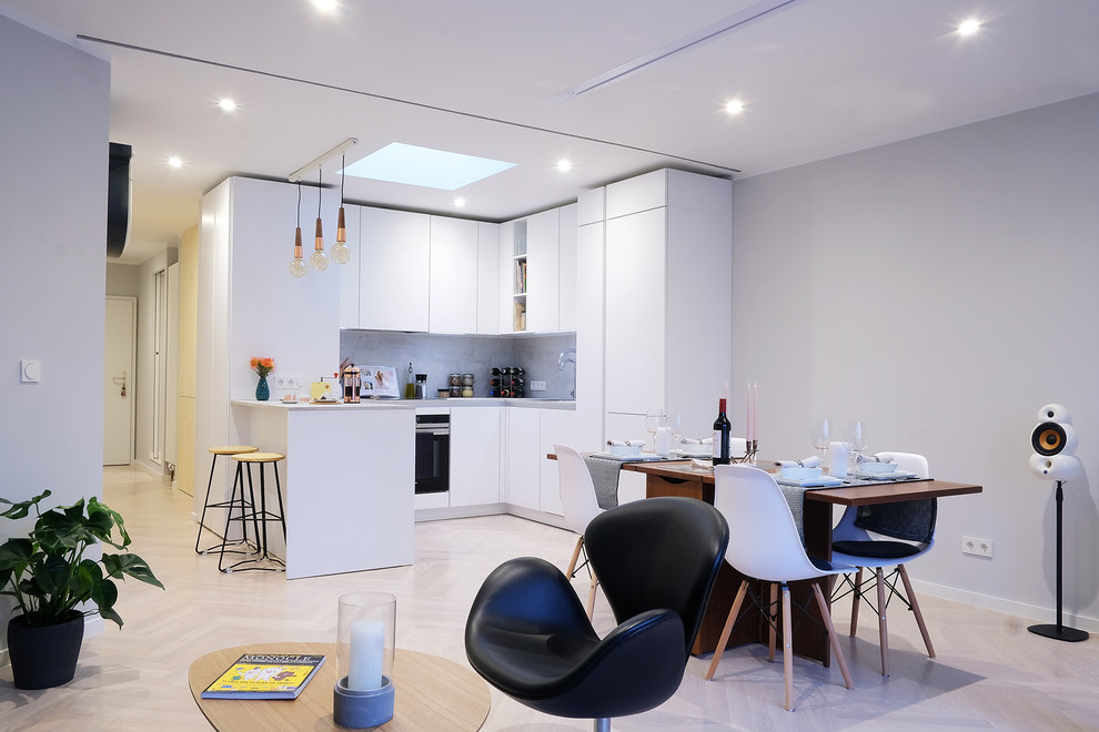 Moving Checklist & Tips to Plan Your Move | MYMOVE - Luxury Rooftop Apartment Renovation Design