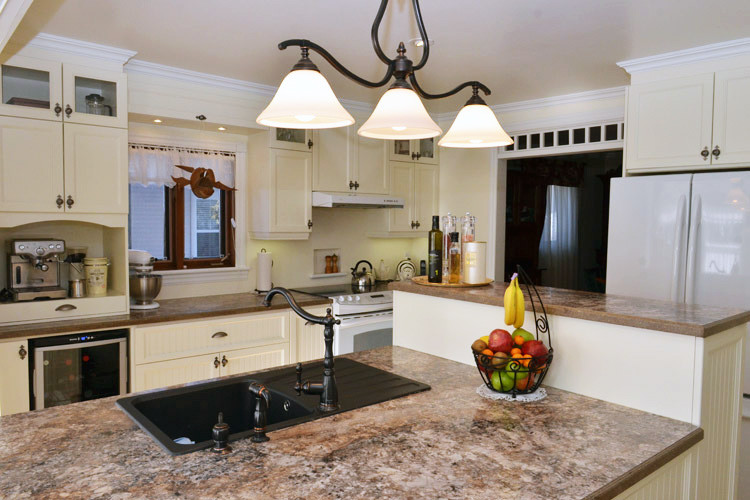 Alban Cuisine Champêtre Country Kitchen Montreal by Armoires