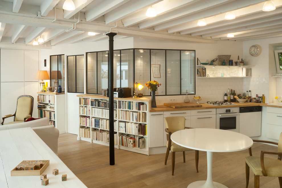 Offene, Mittelgroße Moderne Küche in L-Form in Paris