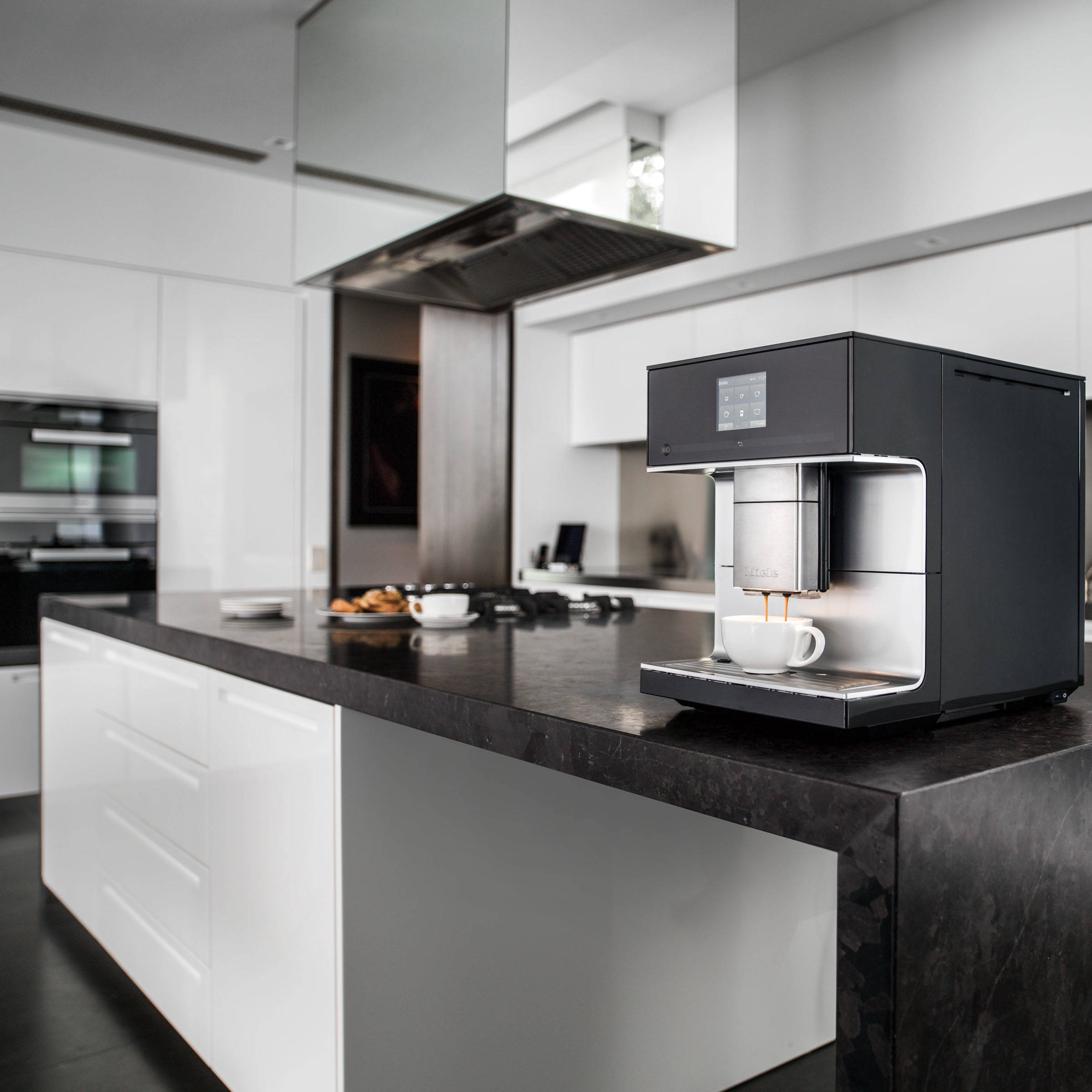 Coffee In The Kitchen - Contemporary - Kitchen - Oxfordshire - by Miele GB  | Houzz