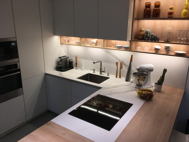 Magnifique Cuisine avec plan de travail et crédence en DEKTON OPERA