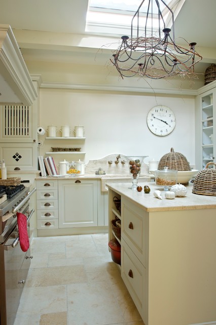 Renovation D Une Maison De Famille En Provence Campagne Cuisine Marseille Par Inspirations D Interieurs Agence Boutique