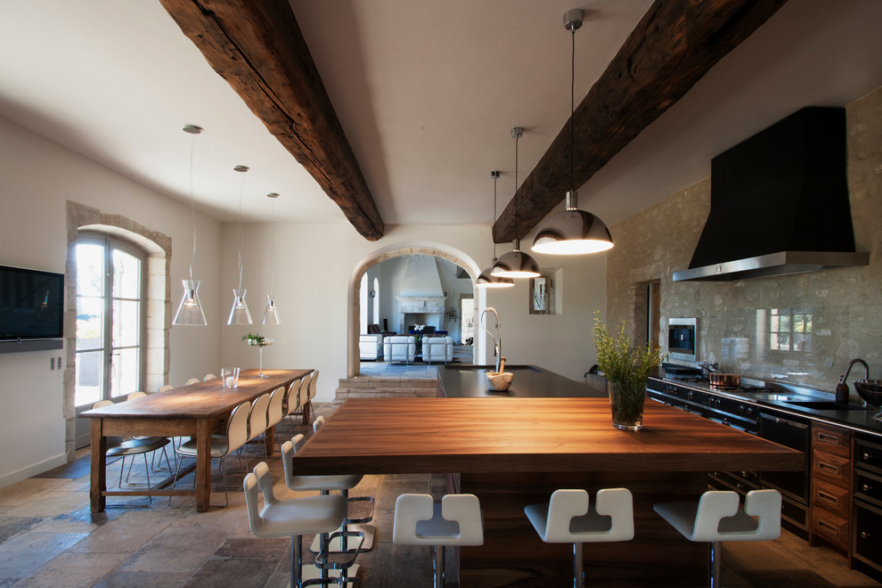Design ideas for a large farmhouse kitchen in Marseille.