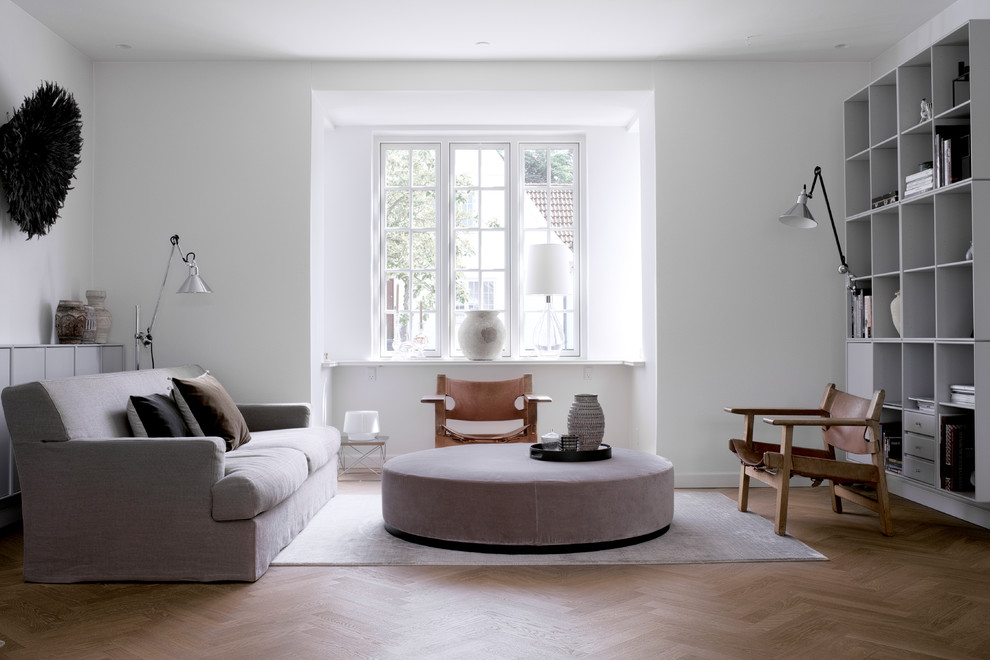 This is an example of a scandinavian living room in Odense.