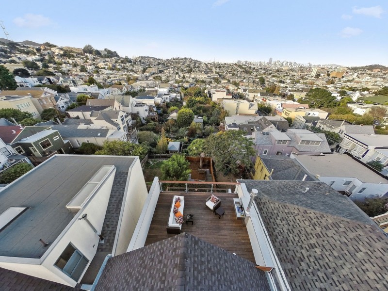 This is an example of a modern terrace in San Francisco.