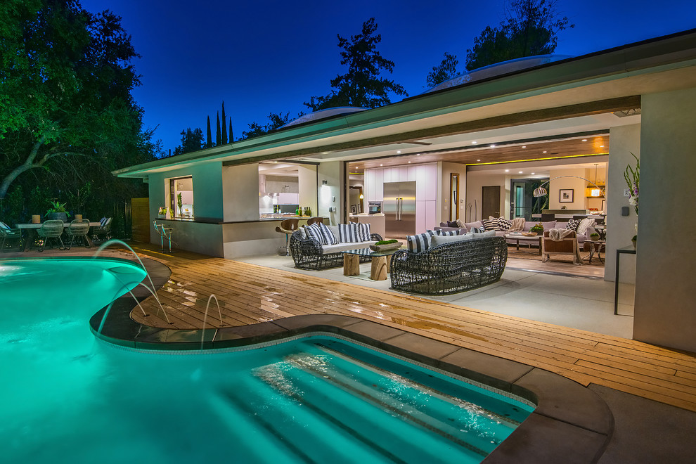 16957 Mooncrest Drive, Encino, California - Contemporary - Deck - Los ...