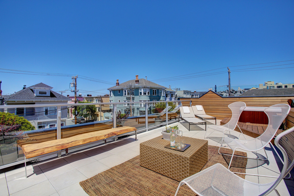 Inspiration for a contemporary rooftop rooftop deck remodel in San Francisco