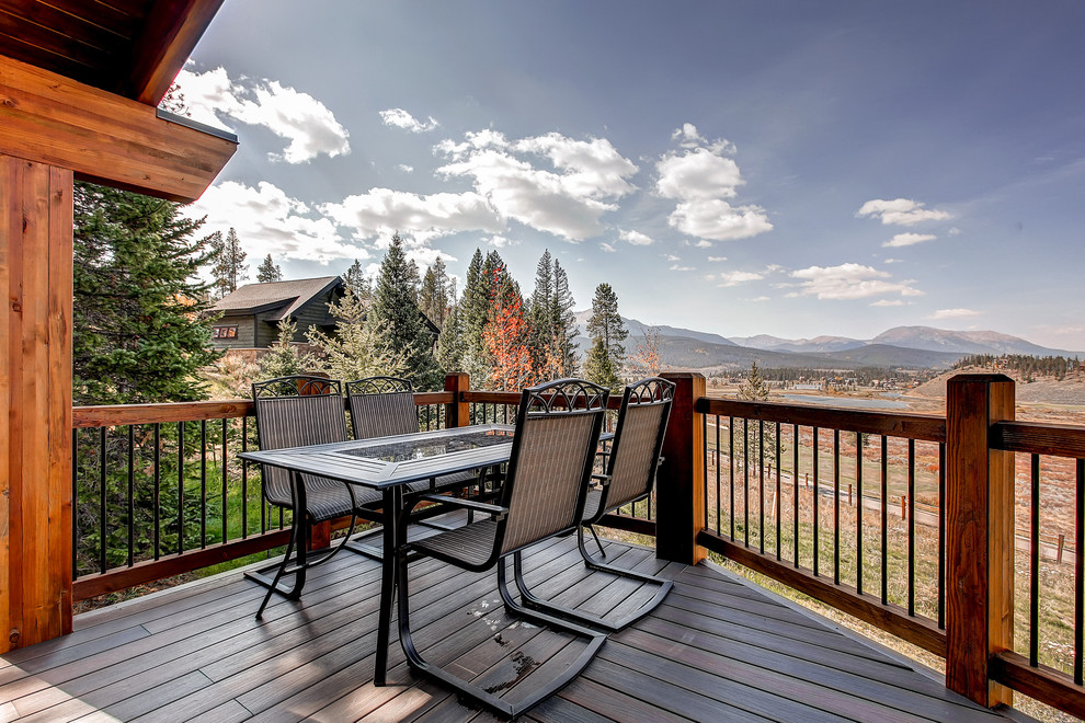 Example of a classic deck design in Denver