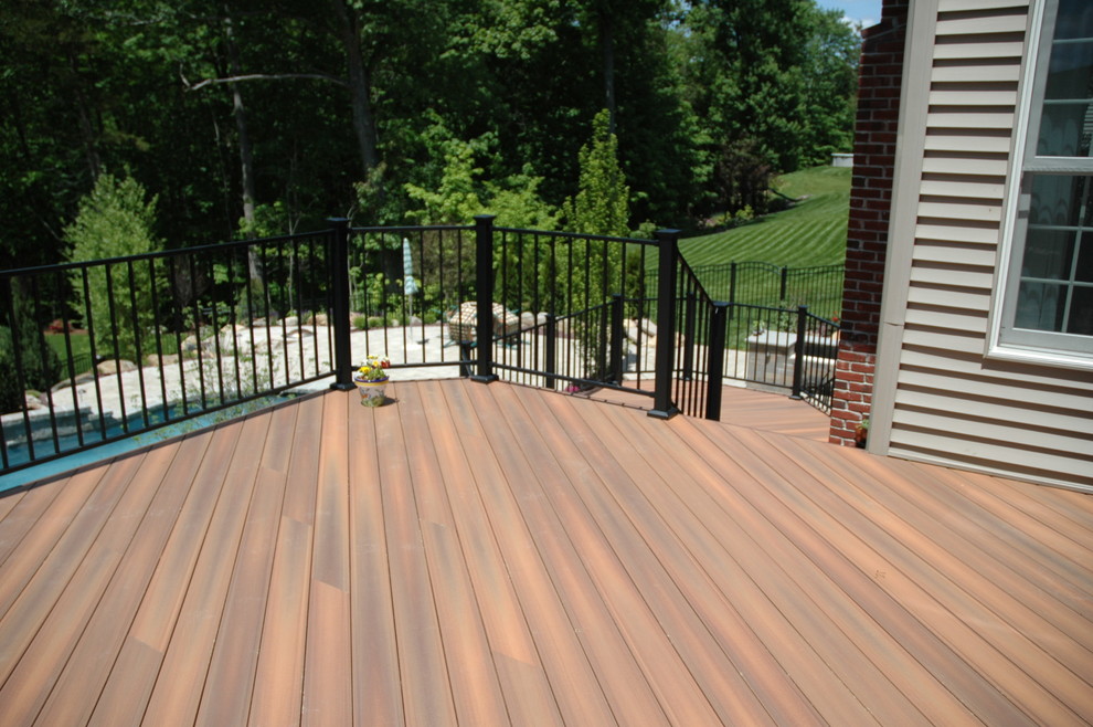 Example of a trendy backyard deck design in Bridgeport