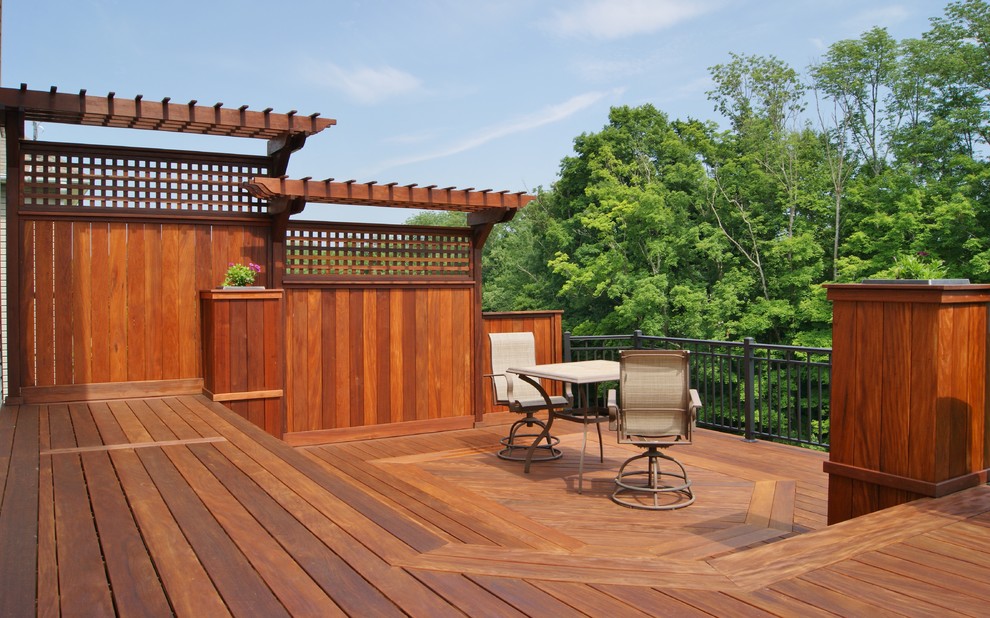 Deck - contemporary backyard deck idea in New York