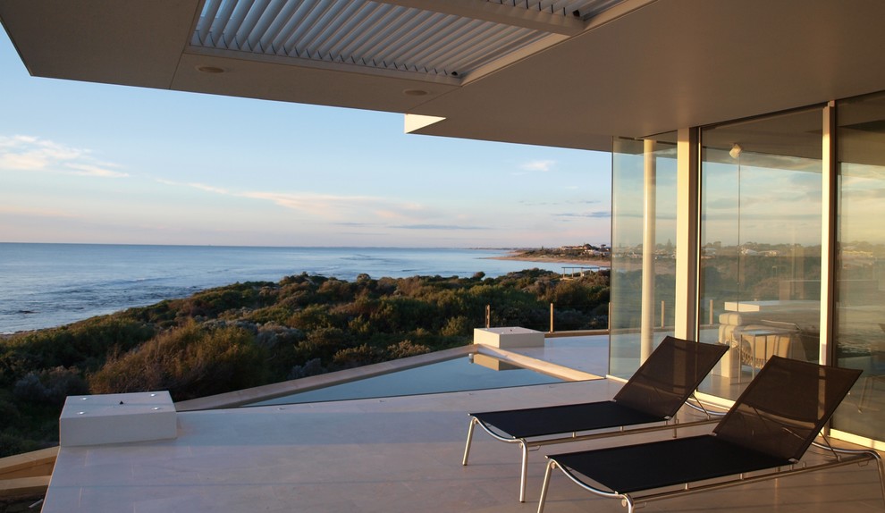 Überdachte Moderne Terrasse in Perth