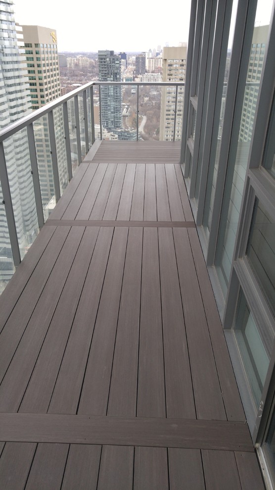 Große Moderne Terrasse in Toronto