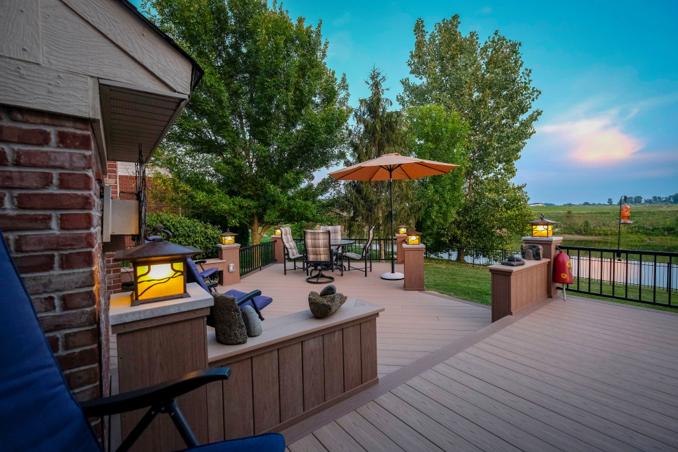 Azek low maintenance deck addition Traditional Deck Indianapolis