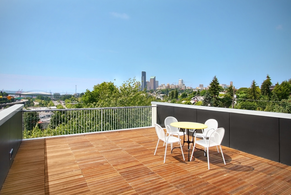 Design ideas for a contemporary roof rooftop terrace in Seattle.