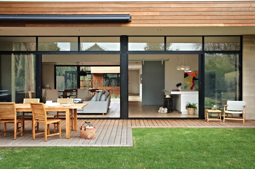 Photo of a contemporary terrace in Geelong.