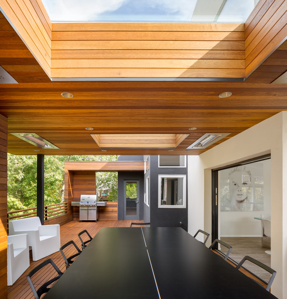 Design ideas for a contemporary terrace in Portland.