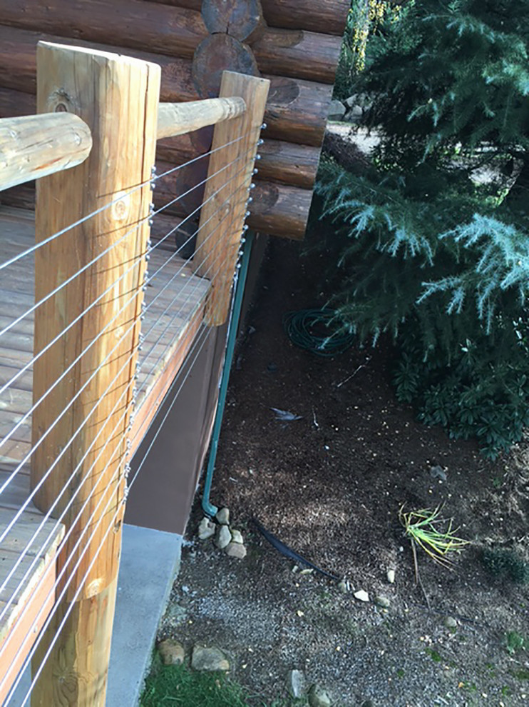 Deck - mid-sized rustic deck idea in Seattle