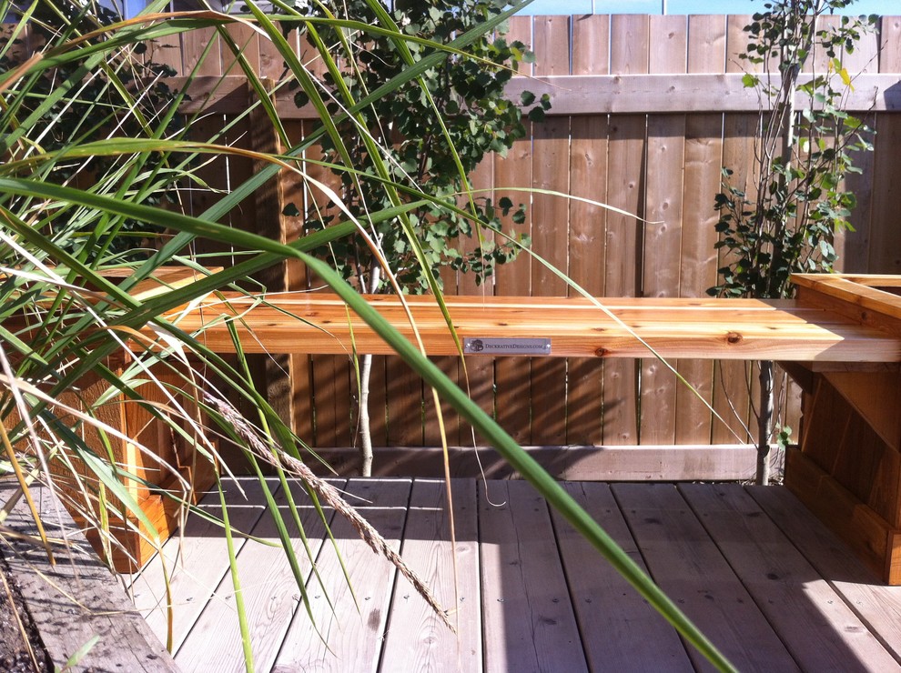 Calgary Decks Traditional Deck Calgary by Deckrative Designs