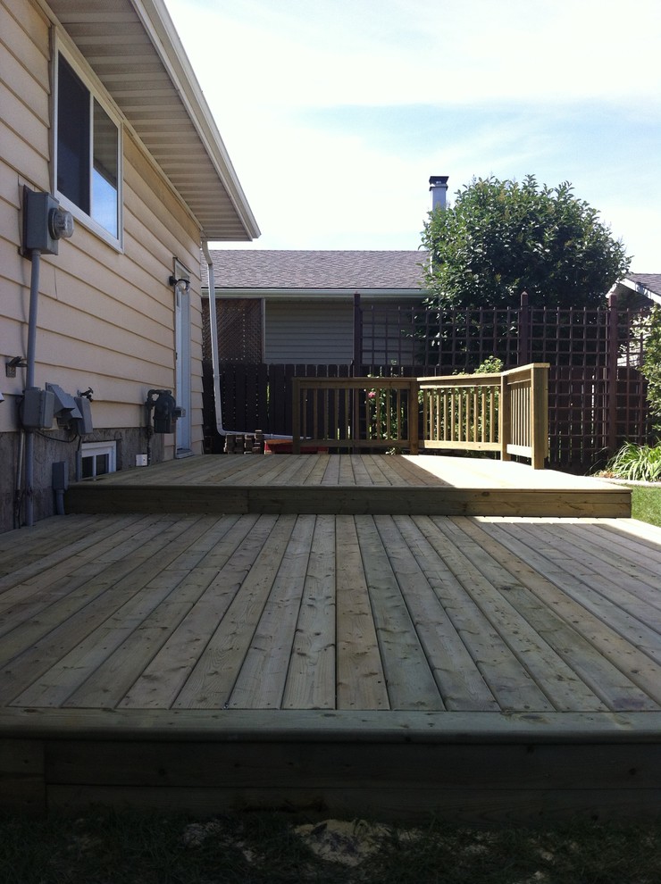 Calgary Decks Traditional Deck Calgary by Deckrative Designs