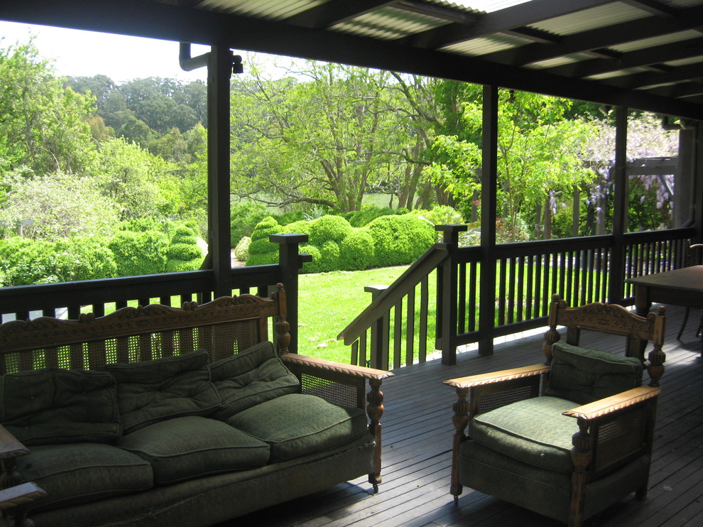 Example of a country deck design in Geelong
