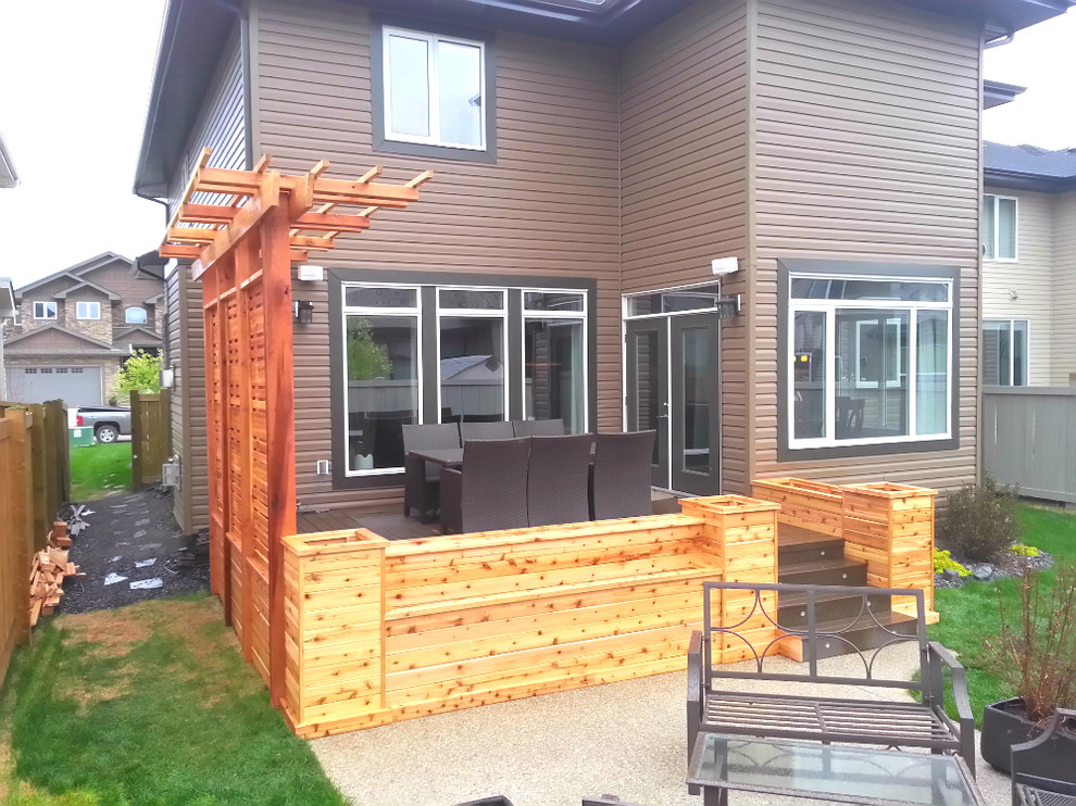 Cedar Planters with Privacy Screen and Pergola Craftsman Deck