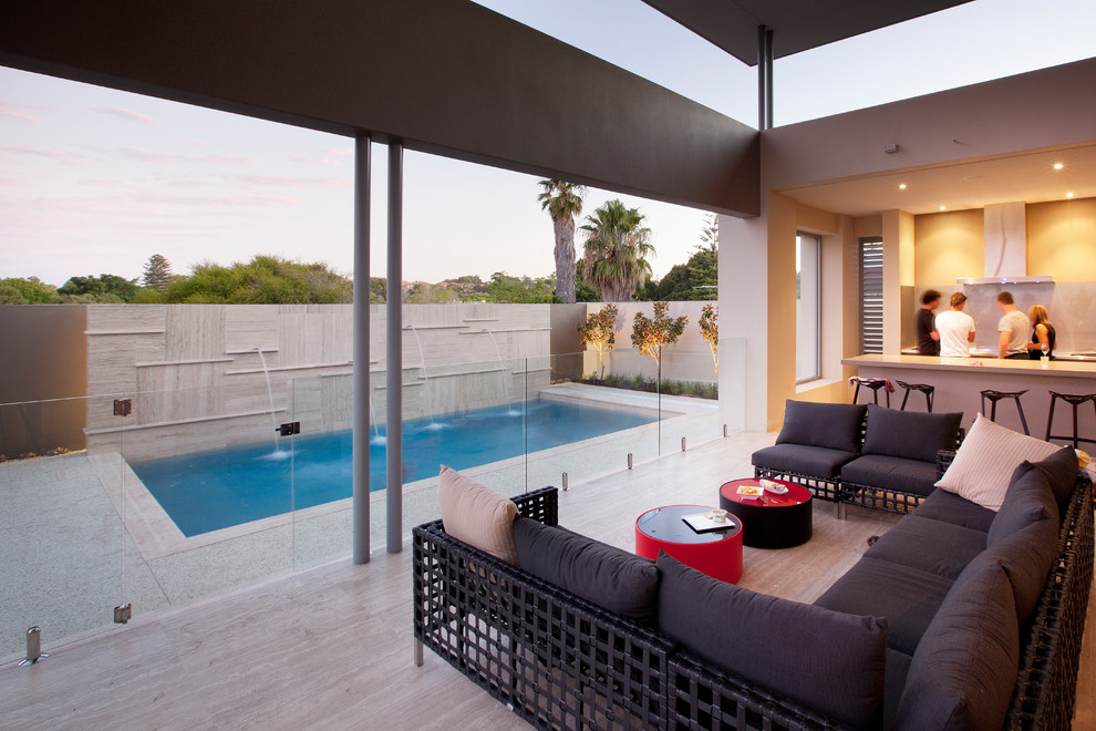 Photo of a contemporary terrace in Perth.