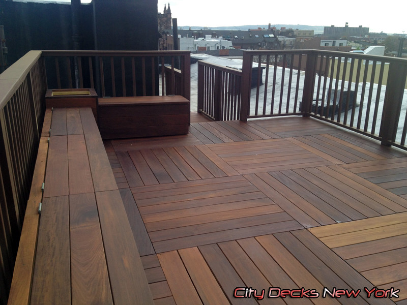 Clinton St IPE Wood Deck (Carroll Gardens, Brooklyn) Minimalistisch