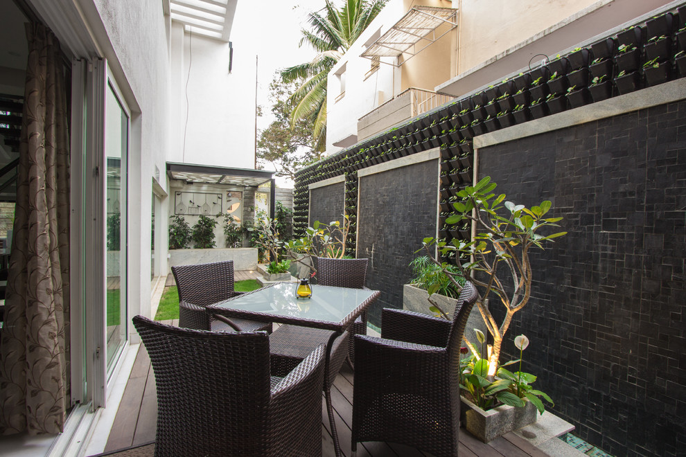 Inspiration for a contemporary terrace in Bengaluru.