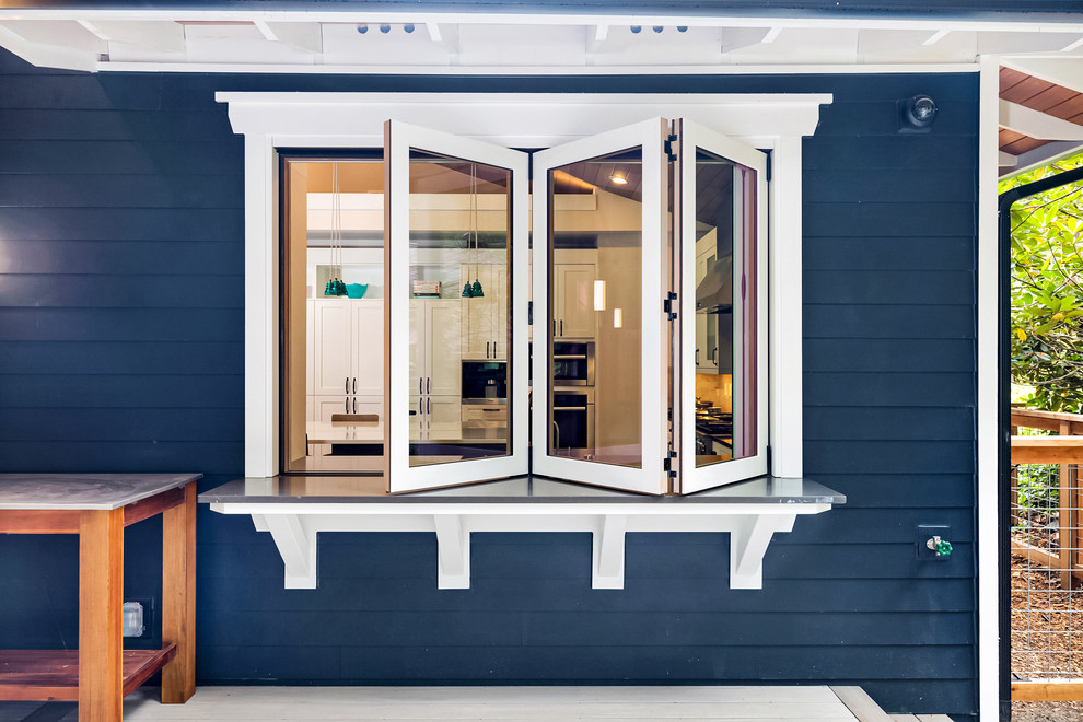 Craftsman Style Home Creates an Outdoor Lifestyle w/ AG ...