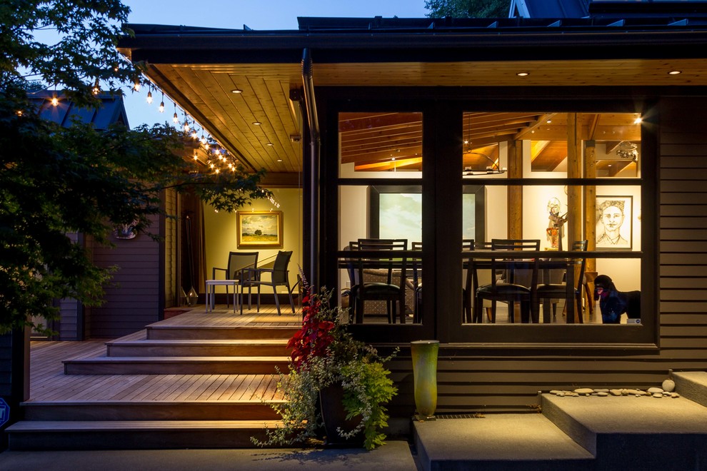 Photo of a medium sized contemporary side terrace in Seattle.
