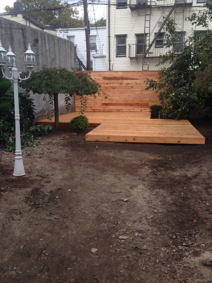 Custom Ground Level Cedar Deck - Deck - New York - by Stellar Decks | Houzz