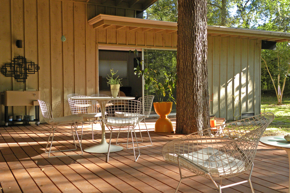 Midcentury terrace in Dallas.