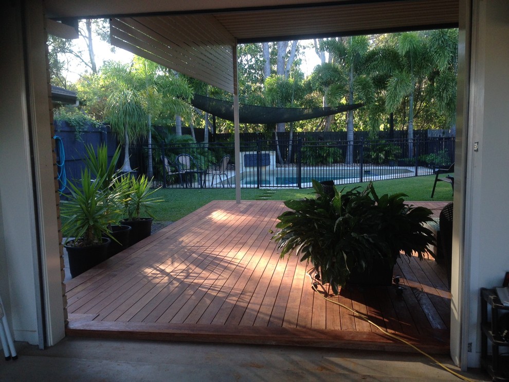 Deck Wellington Point Brisbane Modern Deck Brisbane by Smith & Sons Renovations