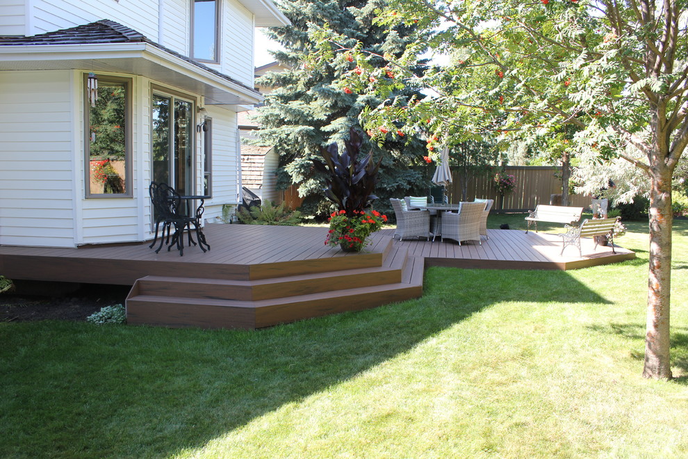 Decks & Patios Traditional Deck Edmonton by Shignanski