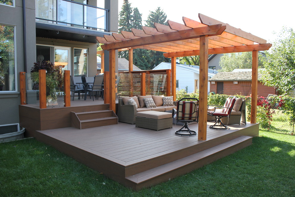 Decks & Patios Traditional Deck Edmonton by Shignanski