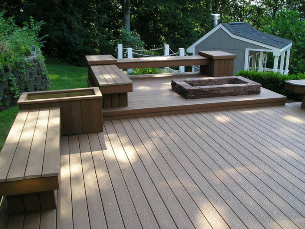 Deck - large traditional backyard deck idea in Indianapolis with no cover
