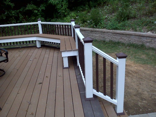 Inspiration for a transitional deck remodel in New York
