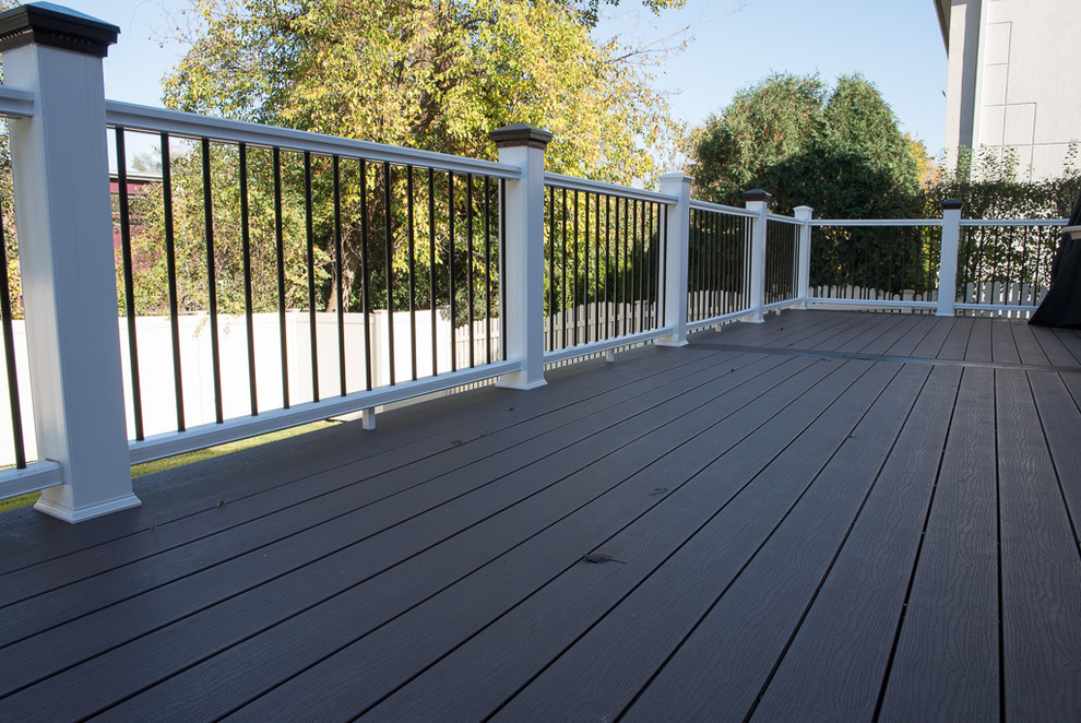 Decks - Traditional - Deck - Chicago - by Woodridge Deck & Gazebo Co ...